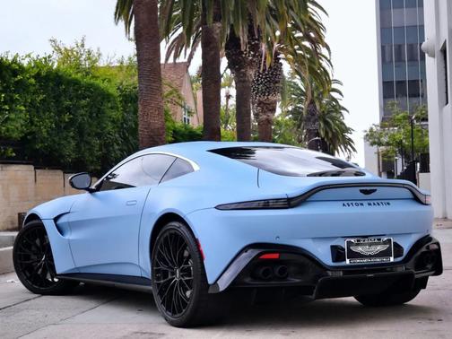 2022 Aston Martin Vantage Coupe