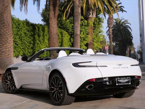 2023 Aston Martin DB11 V8 Volante