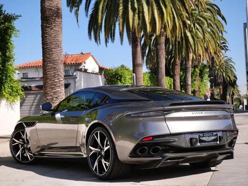 2019 Aston Martin DBS Superleggera Coupe
