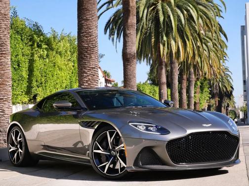 2019 Aston Martin DBS Superleggera Coupe