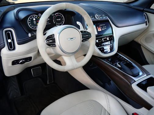 2021 Aston Martin DBX SUV