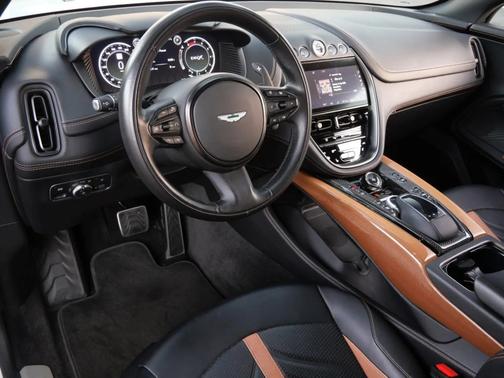 2024 Aston Martin DBX 707 SUV