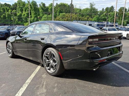 Diamond Black Crystal Pearlcoat 2026 Dodge Charger R/T