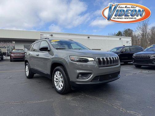 Sting-Gray Clearcoat 2022 Jeep Cherokee Latitude Lux