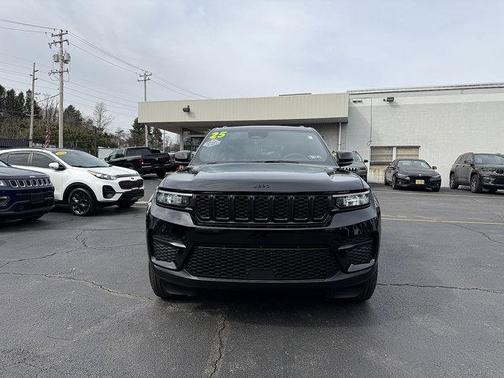 2025 Jeep Grand Cherokee Altitude