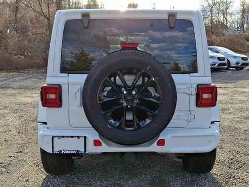 2022 Jeep Wrangler Unlimited High Altitude 4x4