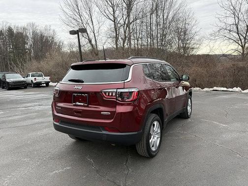 2022 Jeep Compass Latitude