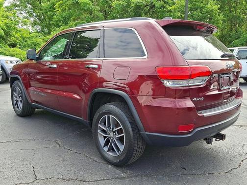 Velvet Red Pearlcoat 2017 Jeep Grand Cherokee Limited