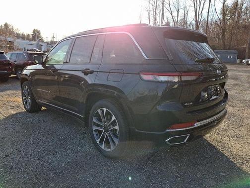 2025 Jeep Grand Cherokee Overland