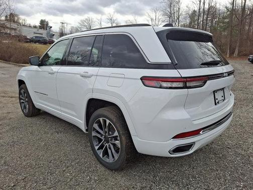 2025 Jeep Grand Cherokee Overland