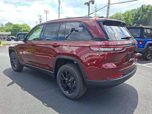 2025 Jeep Grand Cherokee Altitude