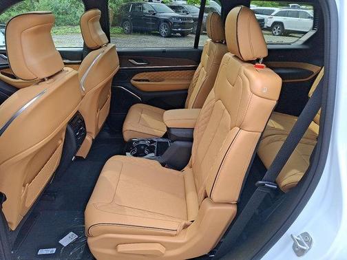 2025 Jeep Grand Cherokee L Summit