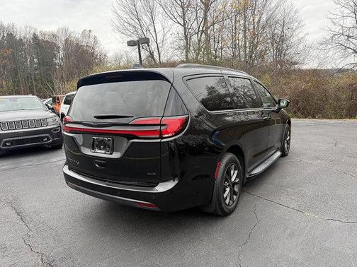 2021 Chrysler Pacifica Touring L