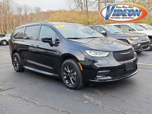 2021 Chrysler Pacifica Touring L