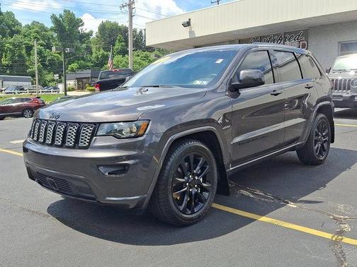2021 Jeep Grand Cherokee Laredo