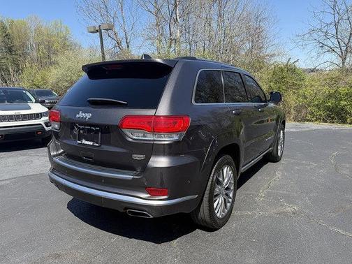 2018 Jeep Grand Cherokee Summit