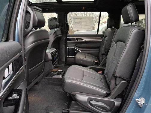 2026 Jeep Grand Wagoneer Limited Altitude 4x4