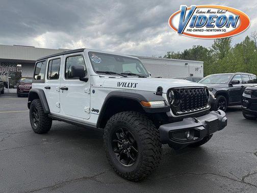 Bright White Clearcoat 2025 Jeep Wrangler 4xe Willys