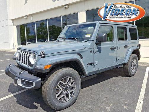 Anvil Clearcoat 2026 Jeep Wrangler 4-Door Sahara 4x4