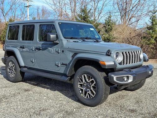 2026 Jeep Wrangler 4-Door Sahara 4x4