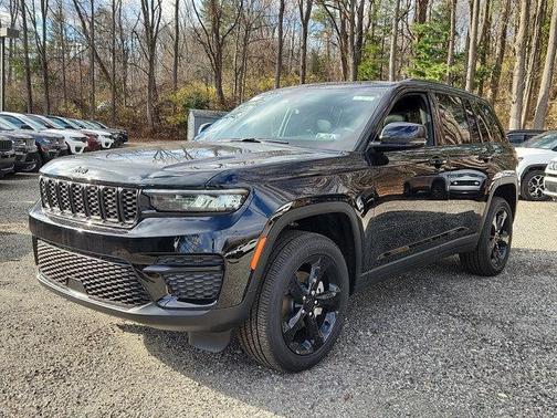 2025 Jeep Grand Cherokee Altitude