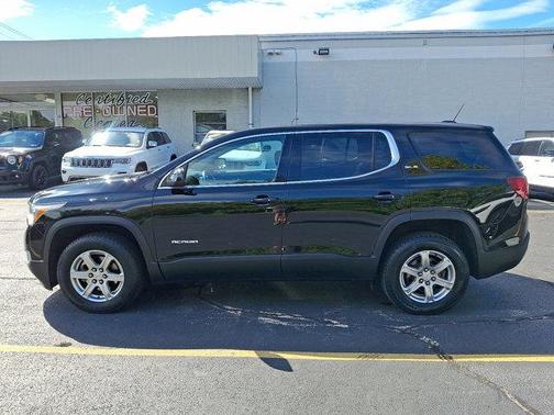 2017 GMC Acadia SLE-1