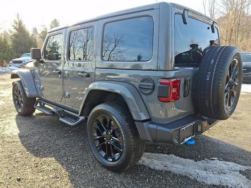 2022 Jeep Wrangler Unlimited 4xe Sahara