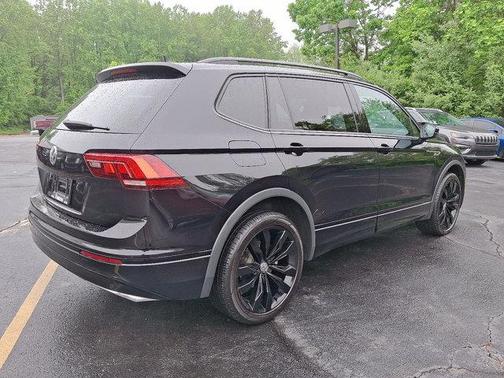 2020 Volkswagen Tiguan 2.0T SE R-Line Black 4MOTION