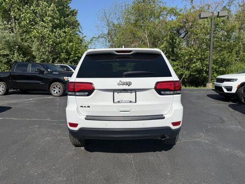 Bright White Clearcoat 2021 Jeep Grand Cherokee Freedom 4x4