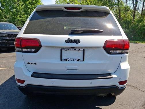 Bright White Clearcoat 2021 Jeep Grand Cherokee Freedom 4x4