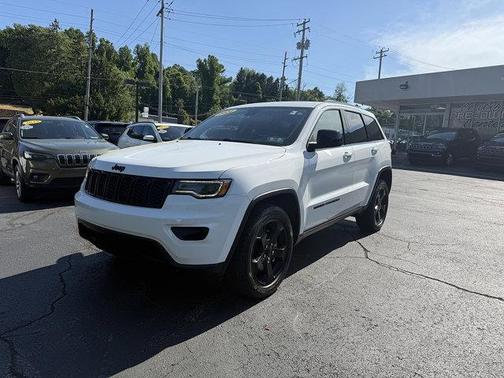 Bright White Clearcoat 2021 Jeep Grand Cherokee Freedom 4x4