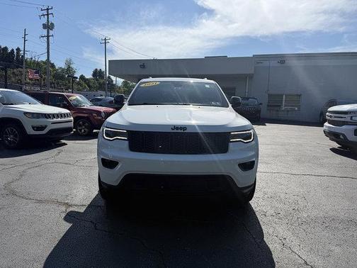 Bright White Clearcoat 2021 Jeep Grand Cherokee Freedom 4x4