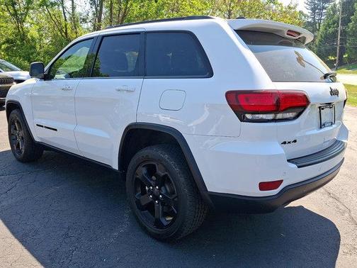 Bright White Clearcoat 2021 Jeep Grand Cherokee Freedom 4x4