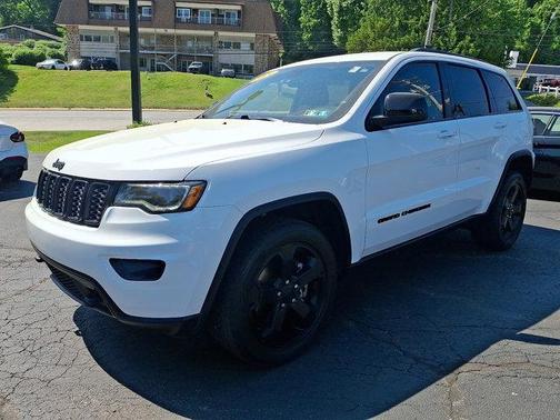 Bright White Clearcoat 2021 Jeep Grand Cherokee Freedom 4x4