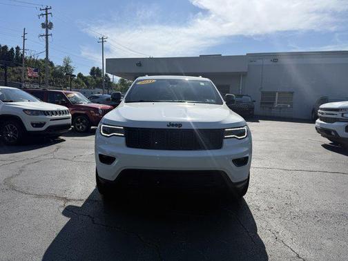 Bright White Clearcoat 2021 Jeep Grand Cherokee Freedom 4x4