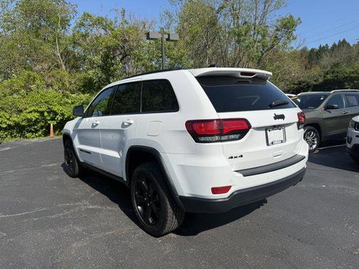 Bright White Clearcoat 2021 Jeep Grand Cherokee Freedom 4x4