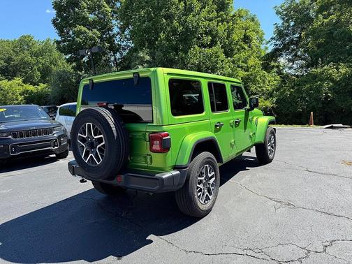 Mojito Clearcoat 2026 Jeep Wrangler 4-Door Sahara 4x4