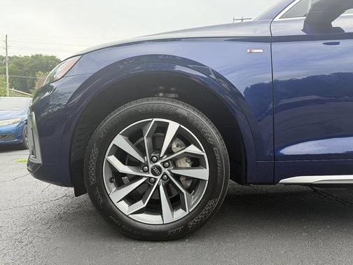 2022 Audi Q5 45 S line Premium Plus