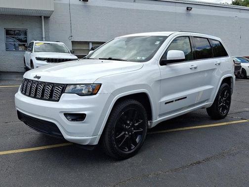 2017 Jeep Grand Cherokee Altitude