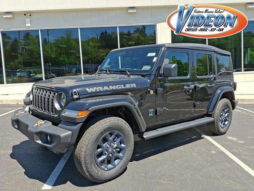 Black Clearcoat 2026 Jeep Wrangler 85th Anniversary
