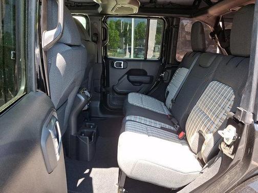 Black Clearcoat 2026 Jeep Wrangler 85th Anniversary