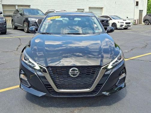 2022 Nissan Altima SR VC-Turbo FWD
