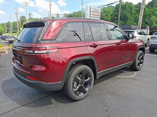 2025 Jeep Grand Cherokee Altitude
