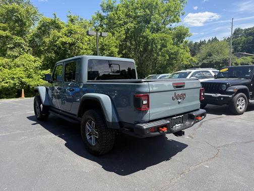 Anvil Clear Coat 2024 Jeep Gladiator Mojave X
