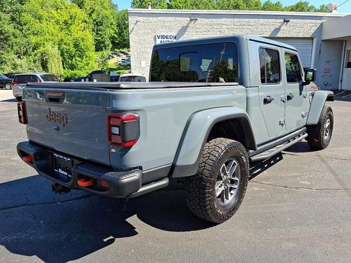 Anvil Clear Coat 2024 Jeep Gladiator Mojave X