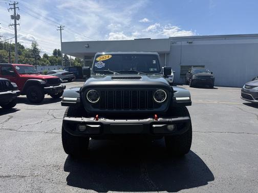 Anvil Clear Coat 2024 Jeep Gladiator Mojave X