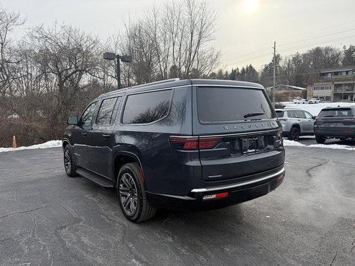 2023 Jeep Wagoneer L Series I 4x4