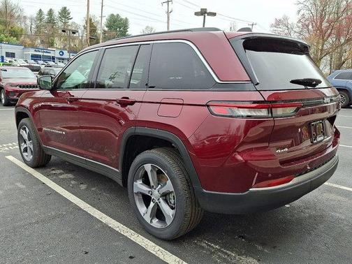 Velvet Red Pearlcoat 2026 Jeep Grand Cherokee Limited