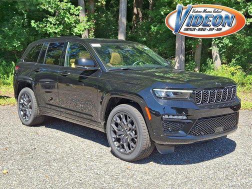 2025 Jeep Grand Cherokee Summit