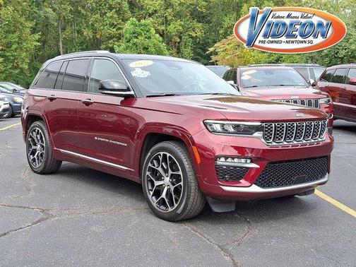 2022 Jeep Grand Cherokee Summit